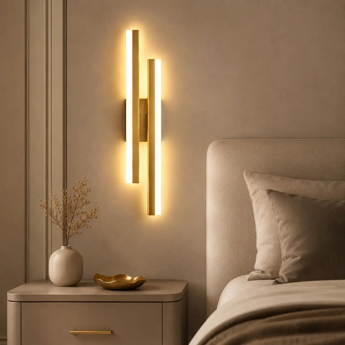 LED Wandleuchte Doppelbalken gold (Averyon), im Schlafzimmer neben dem Bett