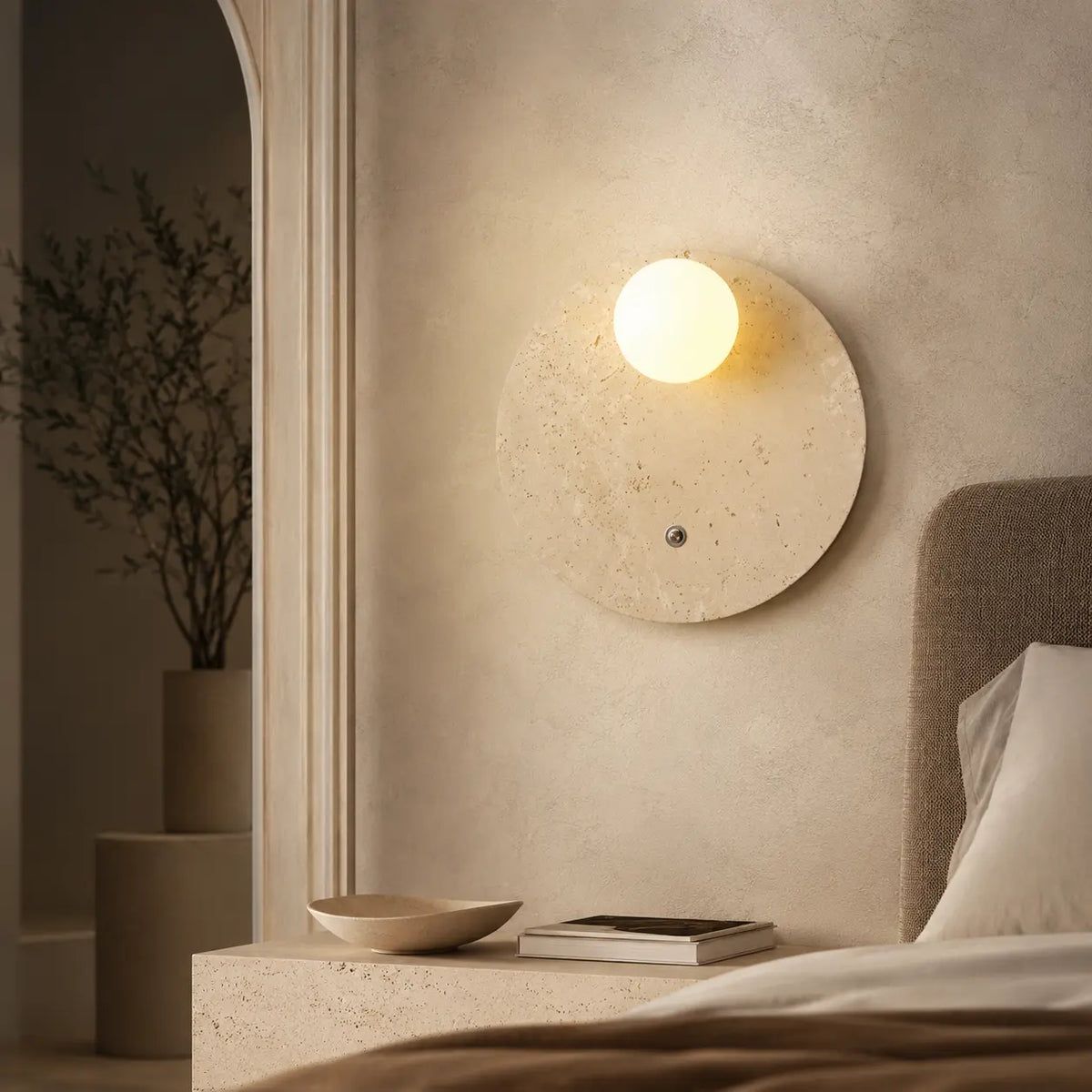 LED Wandleuchte Naturstein-Optik beige (Travelia), im Schlafzimmer neben dem Bett