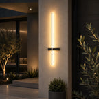 LED Außenwandleuchte Kreuzform schwarz (Varnholt), auf der Terrasse