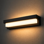Solar Wandleuchte rechteckig mit Acryl-Diffusor schwarz (Norlyn), Produktfoto