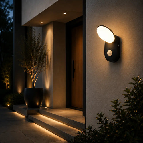 LED Außenwandleuchte mit Bewegungsmelder oval schwarz (Ali), am Hauseingang
