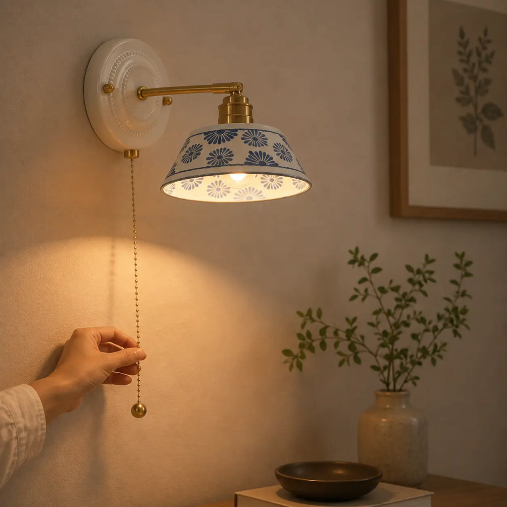 Wandleuchte Keramik Blumenmuster blau (Delfarina), Montage und Bedienung