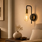 Wandleuchte Industrial Eisen schwarz-gold (Brantwell), im Wohnzimmer