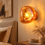 Wandleuchte Glaskugel bernstein-gold (Ravencia), im Schlafzimmer neben dem Bett