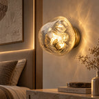Wandleuchte Glaskugel klar-silber (Voltrian), im Schlafzimmer neben dem Bett